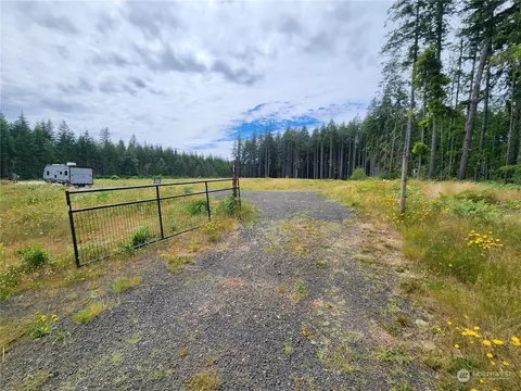 1151 SE Mill Creek Rd, Shelton, WA 98584