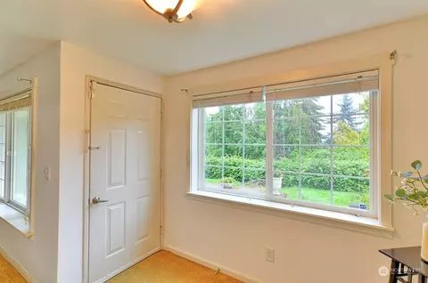 Entry Way - 12404 E Gibson Rd #C104, Everett, WA 98204 photo 1 of 1