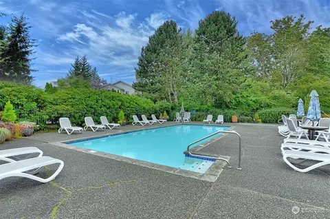 Exterior - 12404 E Gibson Rd #C104, Everett, WA 98204 photo 6 of 9