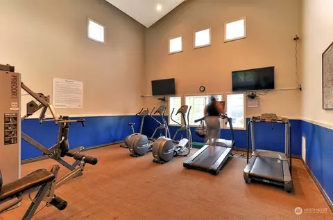 View/Area - 12404 E Gibson Rd #C104, Everett, WA 98204 photo 2 of 3