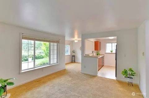 Living - 12404 E Gibson Rd #C104, Everett, WA 98204 photo 3 of 4