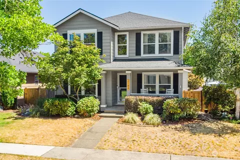 2184 Mcdonald Ave, Dupont, WA 98327