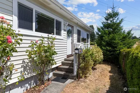 1560 S Ferdinand St, Seattle, WA 98108