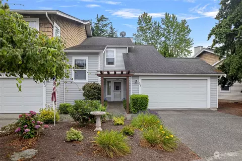 7214 Centerville Ct #204, Stanwood, WA 98292