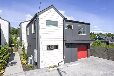 5045 25th Ave SW, Seattle, WA 98106