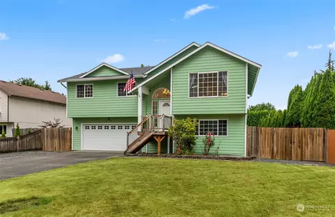 8122 64th Dr NE, Marysville, WA 98270