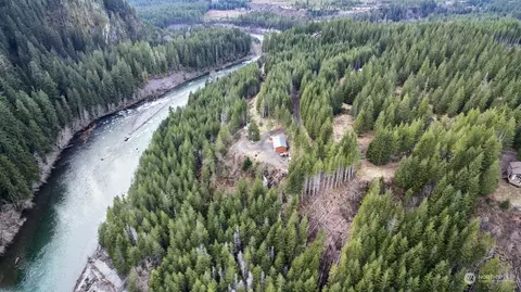 3 Eagles View Ln, Cougar, WA 98616