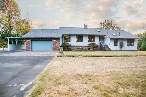 7672 Old Pacific Hwy N, Castle Rock, WA 98611