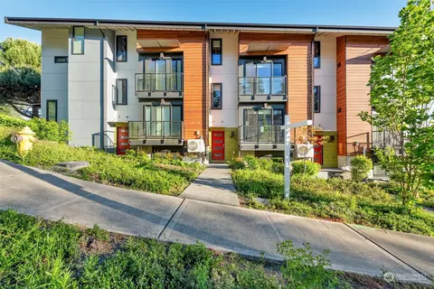 16971 NE 82nd St, Redmond, WA 98052
