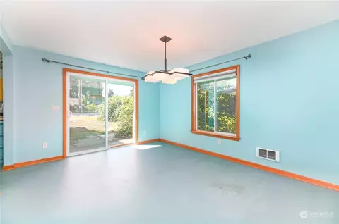 Other - 5117 W View Dr, Everett, WA 98203 photo 1 of 6