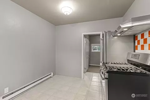 Kitchen - 704 E Marine View Dr, Everett, WA 98201 photo 5 of 5