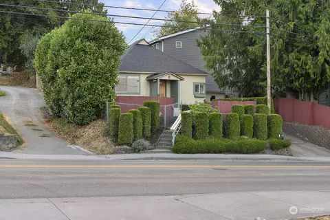 Other - 704 E Marine View Dr, Everett, WA 98201 photo 4 of 12