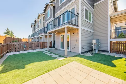 Exterior - 3410 30th Dr, Everett, WA 98201 photo 3 of 7