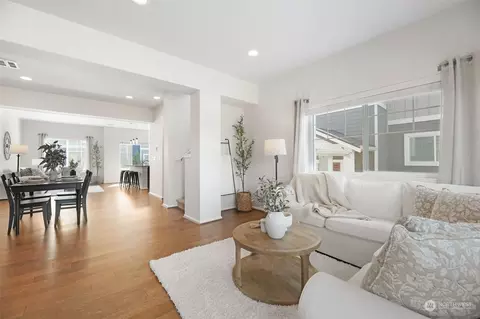 Living - 3410 30th Dr, Everett, WA 98201 photo 1 of 3