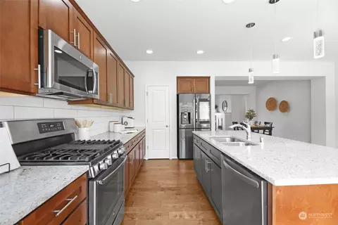 Kitchen - 3410 30th Dr, Everett, WA 98201 photo 4 of 5