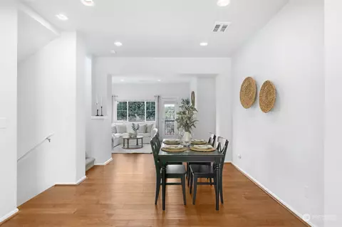 Dining - 3410 30th Dr, Everett, WA 98201 photo 2 of 2