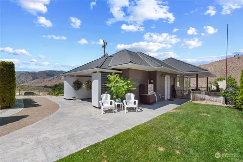 601 W Entiat Dr, Orondo, WA 98843