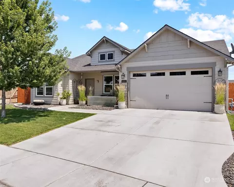 6211 Skeena Ln, Pasco, WA 99301