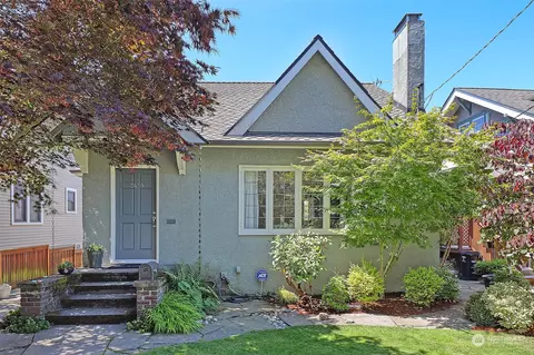 3459 41st Ave SW, Seattle, WA 98116