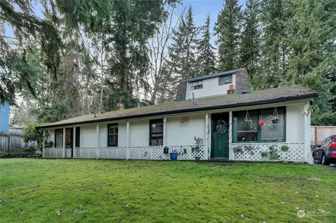 9016 236th St SW #5-6, Edmonds, WA 98026