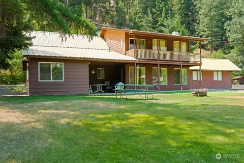 241 Pine Cliff Dr, Naches, WA 98937