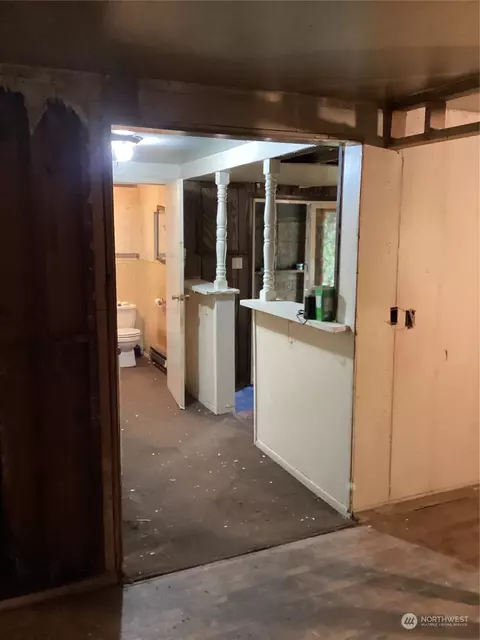 Entry Way - 4525 E St, Tacoma, WA 98404 photo 1 of 1