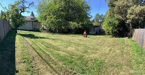 Exterior - 4525 E St, Tacoma, WA 98404 photo 5 of 9