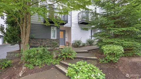 2217 NW Moraine Pl, Issaquah, WA 98027