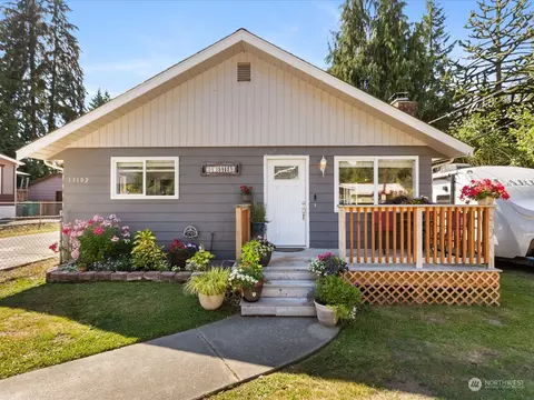 13102 View Pl, Granite Falls, WA 98252