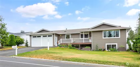 404 17th St, Lynden, WA 98264