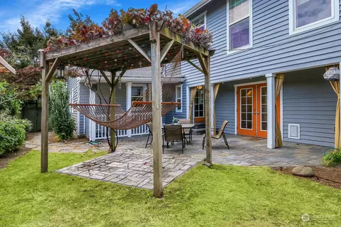 9234 3rd Ave NW, Seattle, WA 98117