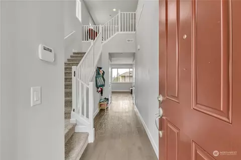 Entry Way - 18103 Baldwin Rd, Bothell, WA 98012 photo 1 of 4