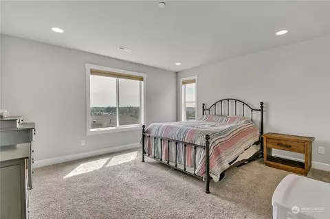 Bedroom - 18103 Baldwin Rd, Bothell, WA 98012 photo 1 of 3