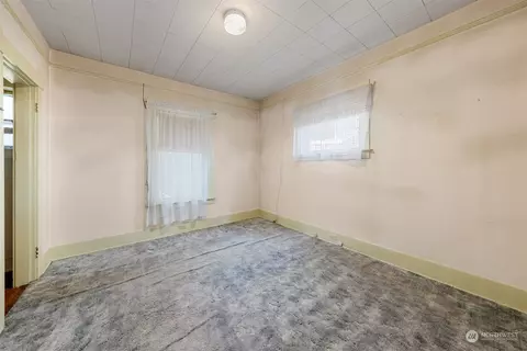 Bedroom - 817 N 60th St, Seattle, WA 98103 photo 1 of 4