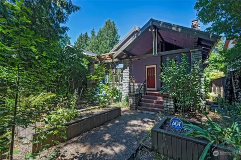1538 NE 62nd St, Seattle, WA 98115