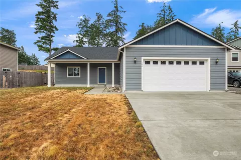 106 Lillian Ln SE, Rainier, WA 98576