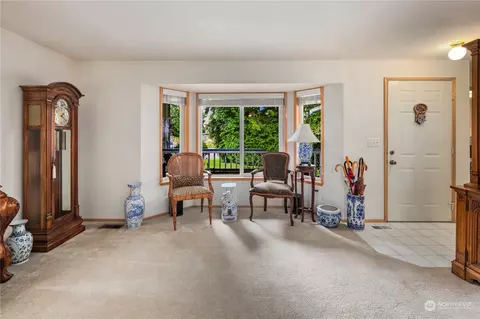Entry Way - 8 109th St SE, Everett, WA 98208 photo 1 of 1