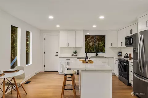 Kitchen - 3006 164th Pl SE, Bothell, WA 98012 photo 1 of 8