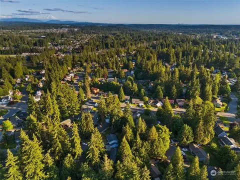 View/Area - 3006 164th Pl SE, Bothell, WA 98012 photo 2 of 4