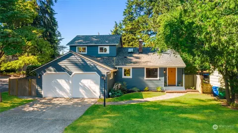 202 NE 123rd St, Seattle, WA 98125