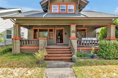 4305 Tacoma Ave S, Tacoma, WA 98418