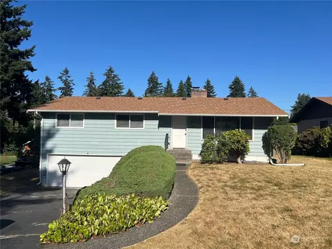 3143 Vista Pl W, University Place, WA 98466