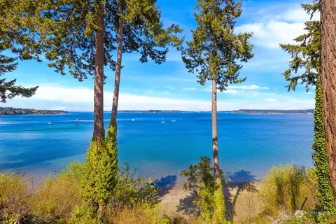 7944 61st Ave NE, Olympia, WA 98516