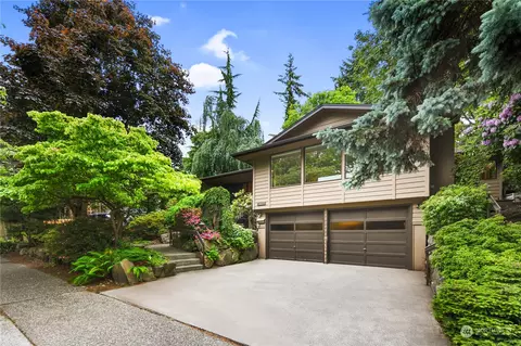 2837 34th Ave W, Seattle, WA 98199