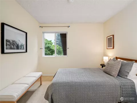 12018 NE 161st St, Bothell, WA 98011 photo 27