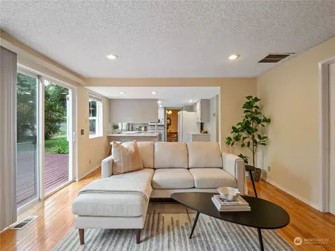 12018 NE 161st St, Bothell, WA 98011 photo 13