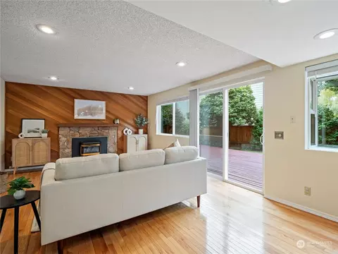 12018 NE 161st St, Bothell, WA 98011 photo 14