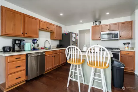 Kitchen - 20228 47th Ave E, Spanaway, WA 98387 photo 1 of 6