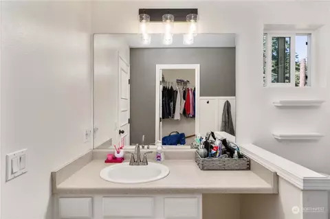 Bath - 20228 47th Ave E, Spanaway, WA 98387 photo 3 of 3
