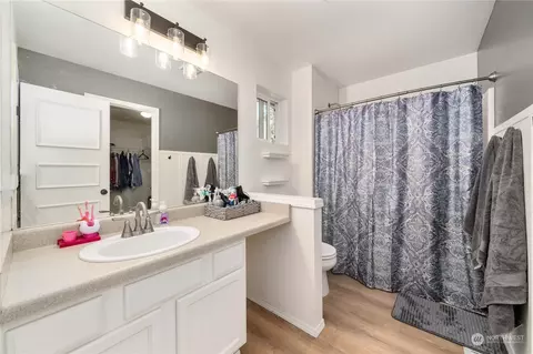 Bath - 20228 47th Ave E, Spanaway, WA 98387 photo 2 of 3
